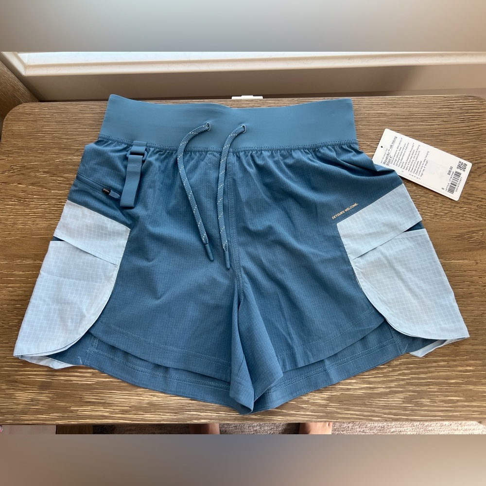 Lululemon WovenAir shorts, size 8! NWT!